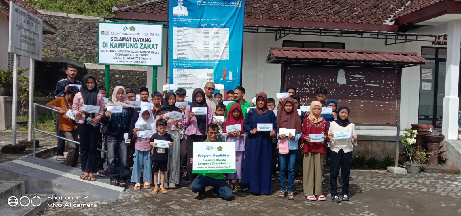 Kampung Zakat Jatimulyo Salurkan Program Beasiswa Pendidikan Dhuafa Bersama LAZ Rumah Yatim